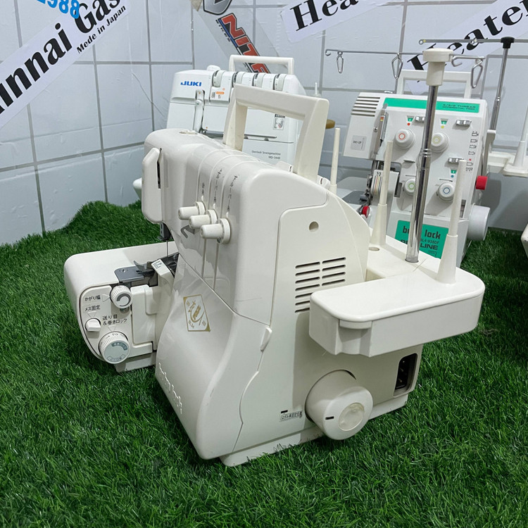 چرخ سردوز 3 نخ پمپی BABY LOCK مدل BL34