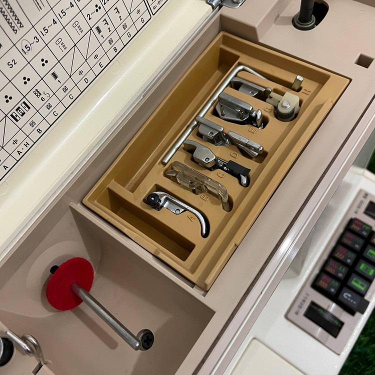 چرخ خیاطی JANOME مدل 627