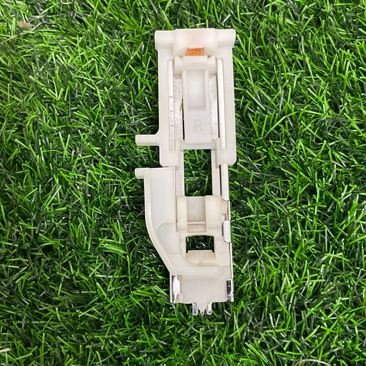 جا دکمه دوز تمام اتومات ژانومه