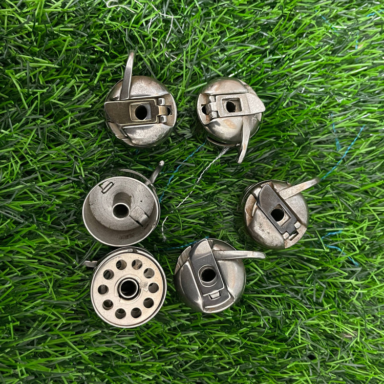 ماکوی چرخ خیاطی ژانومه 802 به همراه ماسوره فلزی