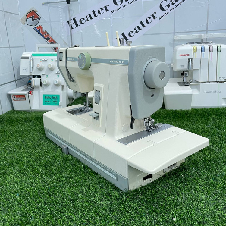 چرخ خیاطی و سردوز ژانومه دوکله مدل 2000 استوک