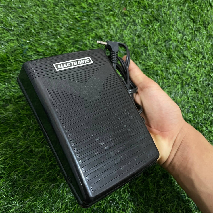 پدال سوزنی چرخ خیاطی برند سینگر