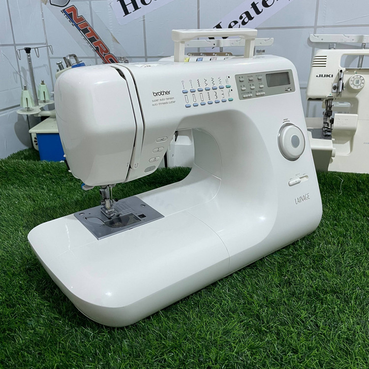 چرخ خیاطی برادر مدل LAINAGE استوک