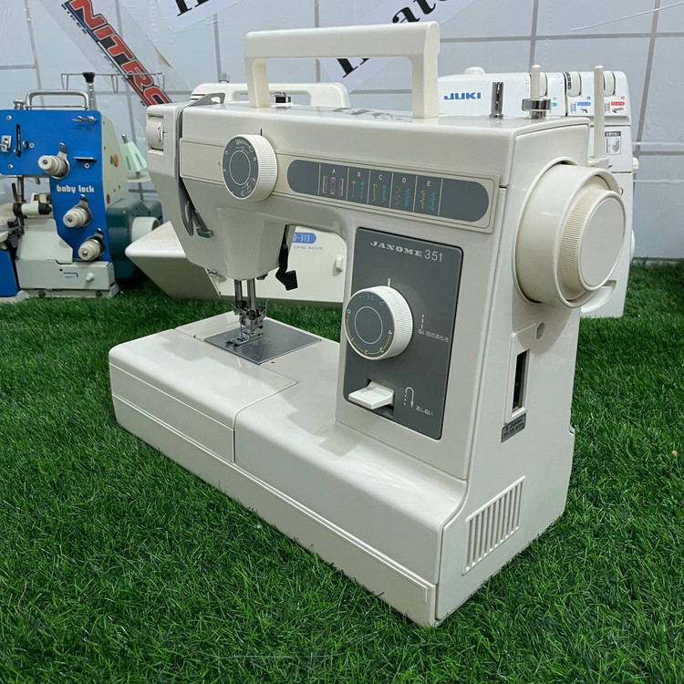 چرخ خیاطی ژانومه مذل 351 استوک