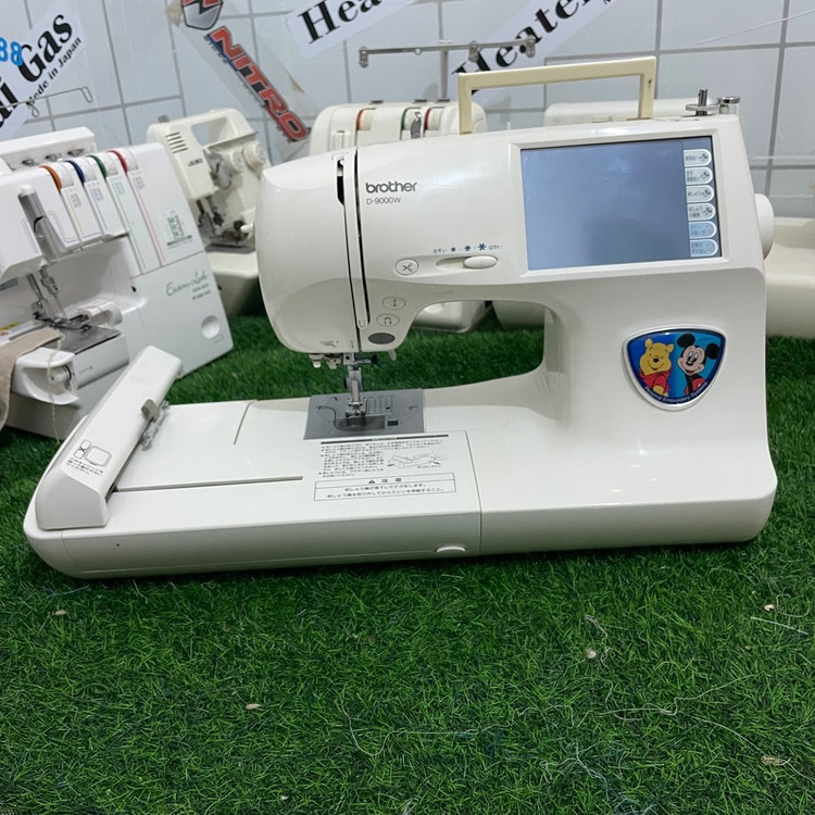 چرخ خیاطی و گلدوزی برادر همراه با کارگاه مدل Lapis استوک