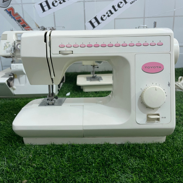 چرخ خیاطی تویوتا مدل RS430